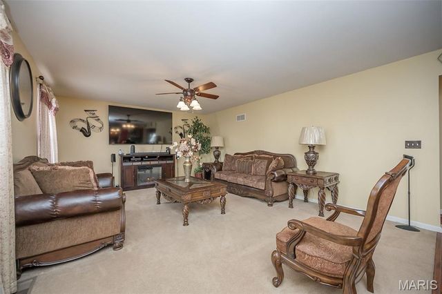 47 Westhaven Meadows Drive, Belleville, IL 62220