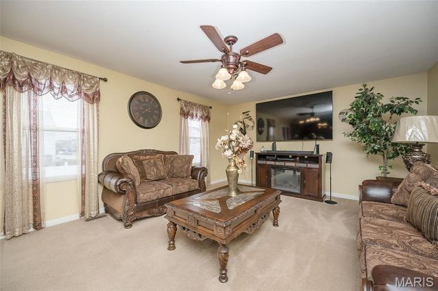 47 Westhaven Meadows Drive, Belleville, IL 62220