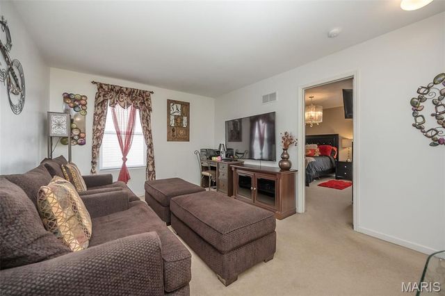 47 Westhaven Meadows Drive, Belleville, IL 62220