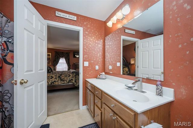 47 Westhaven Meadows Drive, Belleville, IL 62220