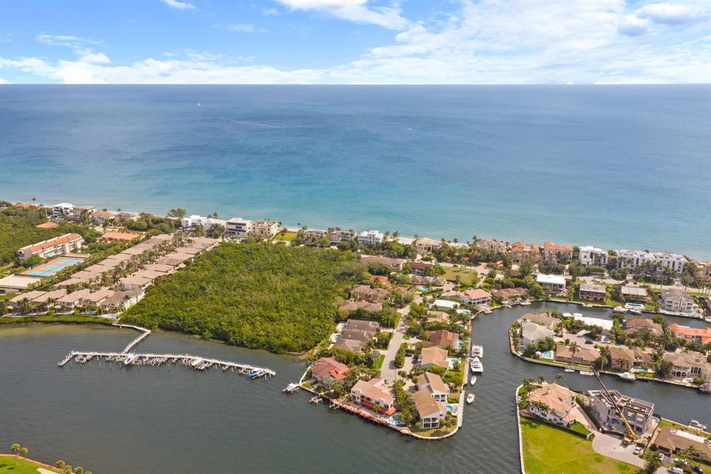4102 S Ocean Boulevard, Highland Beach, FL 33487