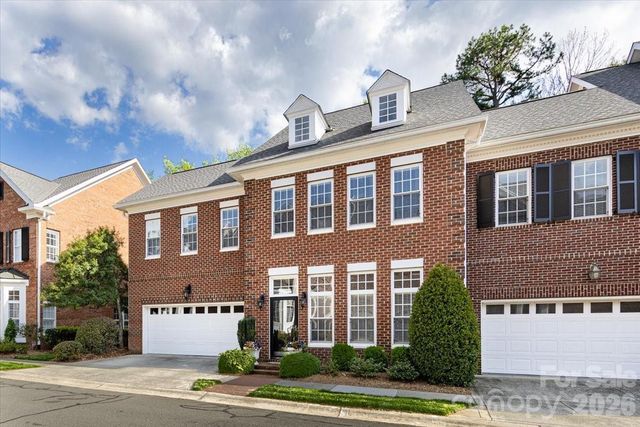 6415 Wakehurst Road, Charlotte, NC 28226