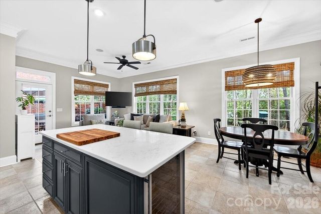 6415 Wakehurst Road, Charlotte, NC 28226