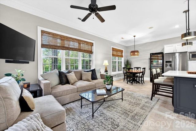 6415 Wakehurst Road, Charlotte, NC 28226