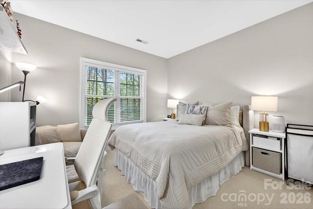 6415 Wakehurst Road, Charlotte, NC 28226