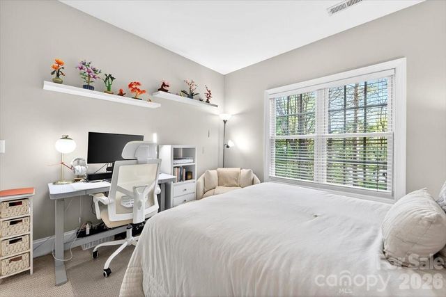 6415 Wakehurst Road, Charlotte, NC 28226