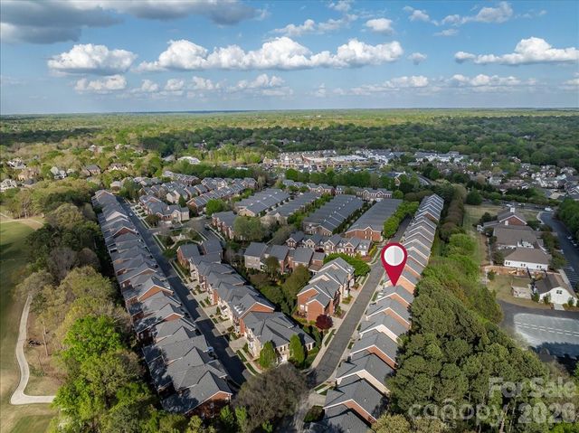 6415 Wakehurst Road, Charlotte, NC 28226