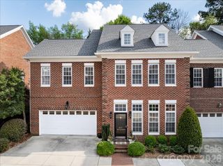 6415 Wakehurst Road, Charlotte, NC 28226
