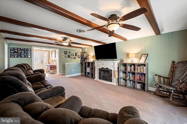 95 CECELIA ST, Toms Brook, VA 22660