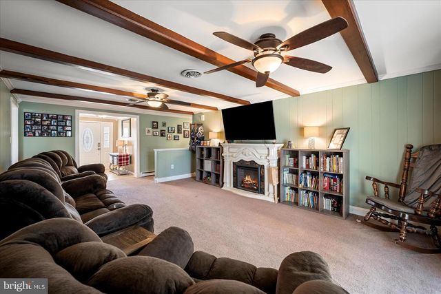 95 CECELIA ST, Toms Brook, VA 22660