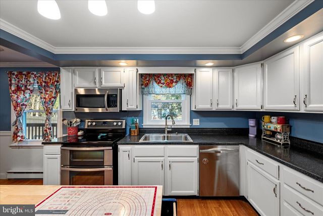 95 CECELIA ST, Toms Brook, VA 22660