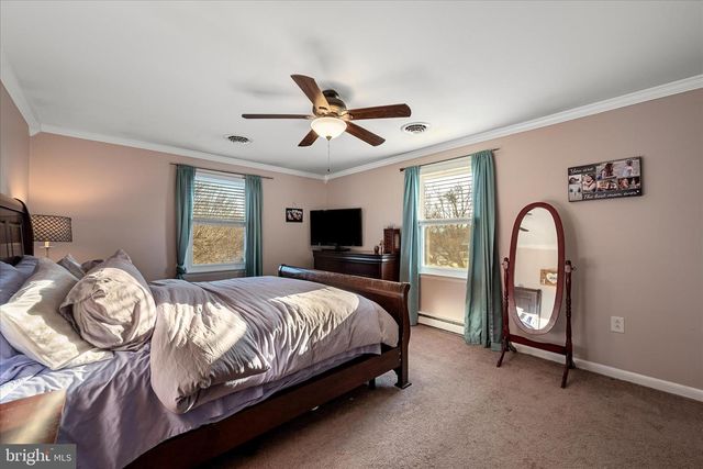 95 CECELIA ST, Toms Brook, VA 22660