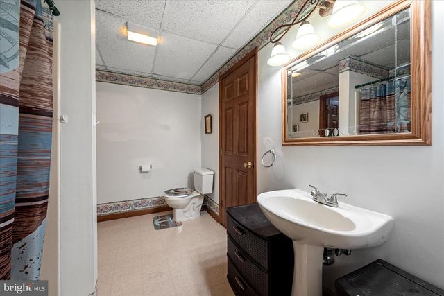 95 CECELIA ST, Toms Brook, VA 22660