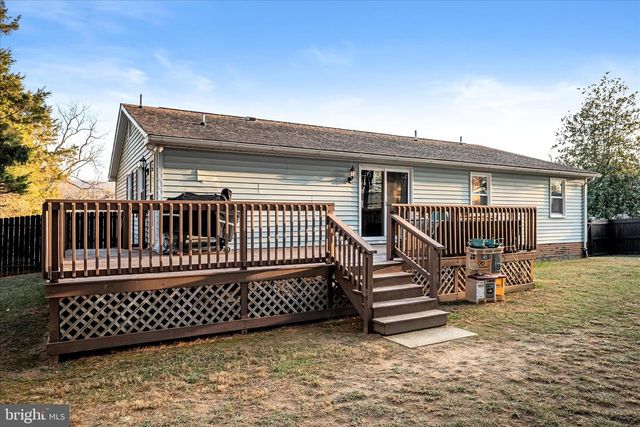 95 CECELIA ST, Toms Brook, VA 22660