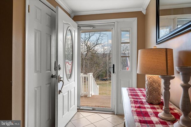 95 CECELIA ST, Toms Brook, VA 22660