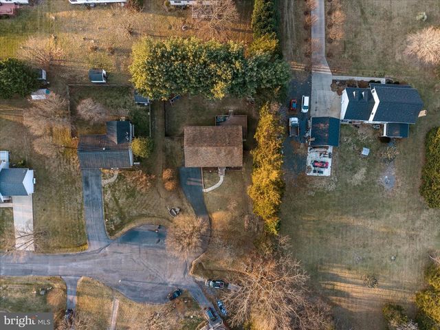 95 CECELIA ST, Toms Brook, VA 22660