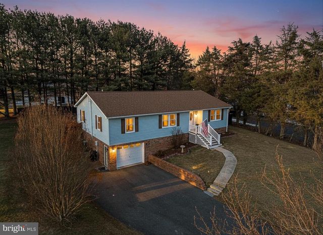 95 CECELIA ST, Toms Brook, VA 22660