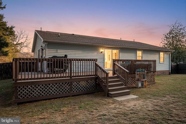 95 CECELIA ST, Toms Brook, VA 22660