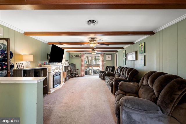 95 CECELIA ST, Toms Brook, VA 22660