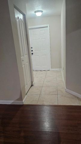 1111 E Myrtlewood Cir Circle E, Palm Beach Gardens, FL 33418