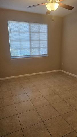 1111 E Myrtlewood Cir Circle E, Palm Beach Gardens, FL 33418