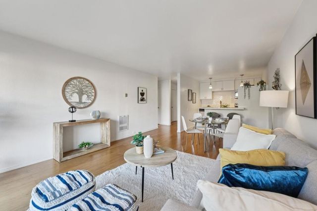 323 Monte Vista Avenue 203, Oakland, CA 94611