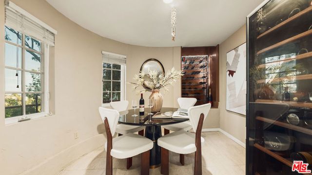 2882 Belden Drive, Los Angeles, CA 90068