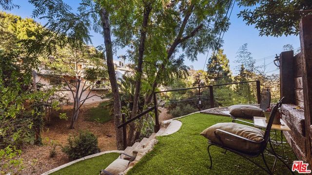 2882 Belden Drive, Los Angeles, CA 90068