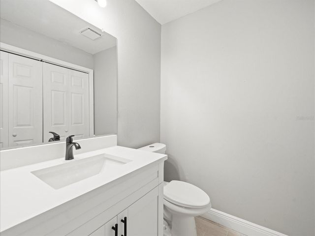 15407 W POND WOODS DRIVE 15407, Tampa, FL 33618