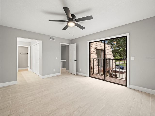 15407 W POND WOODS DRIVE 15407, Tampa, FL 33618