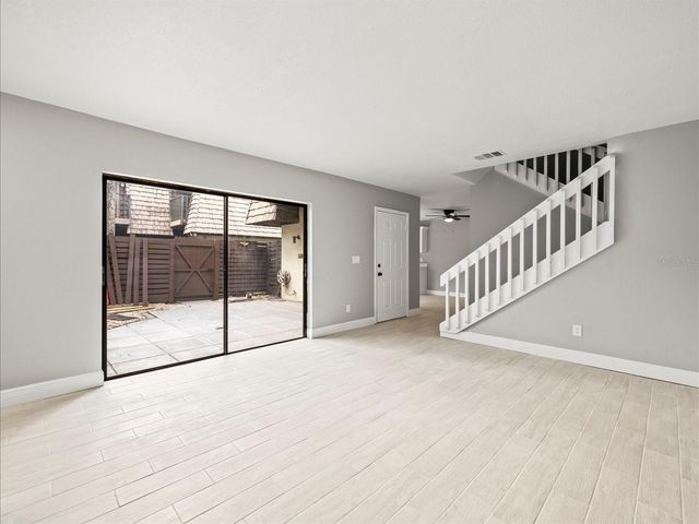 15407 W POND WOODS DRIVE 15407, Tampa, FL 33618