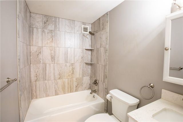 5854 Main Street 501, Amherst, NY 14221