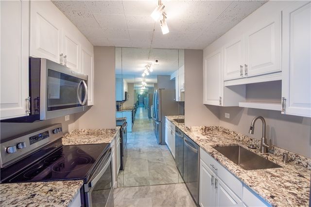 5854 Main Street 501, Amherst, NY 14221