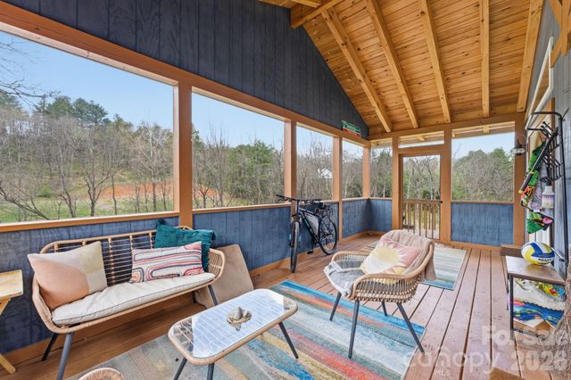81 Bullfrog Cove Road, Sylva, NC 28779