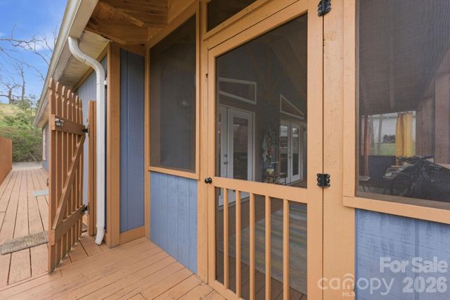 81 Bullfrog Cove Road, Sylva, NC 28779