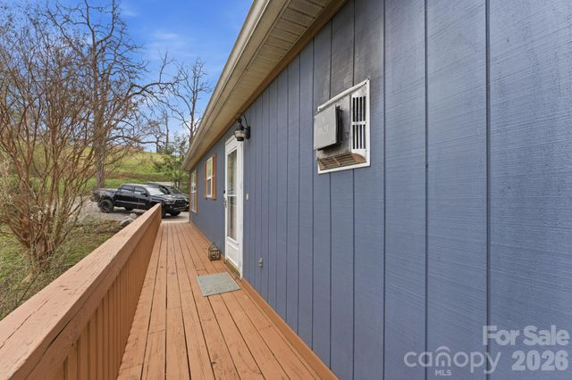 81 Bullfrog Cove Road, Sylva, NC 28779