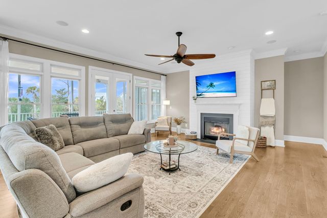 1924 Shields Lane, Mount Pleasant, SC 29466