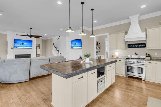 1924 Shields Lane, Mount Pleasant, SC 29466