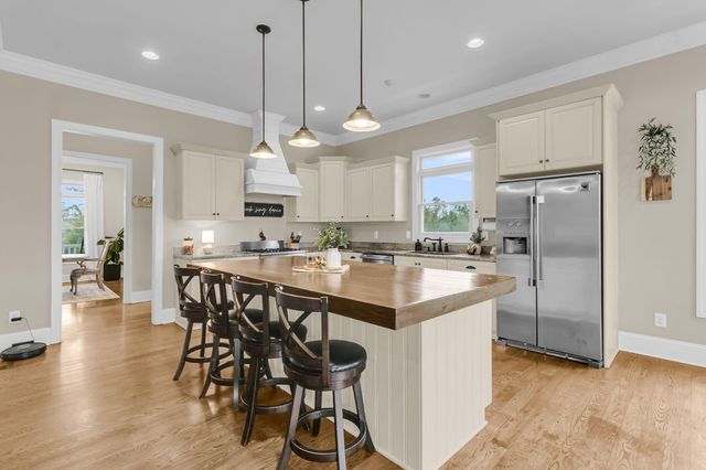 1924 Shields Lane, Mount Pleasant, SC 29466