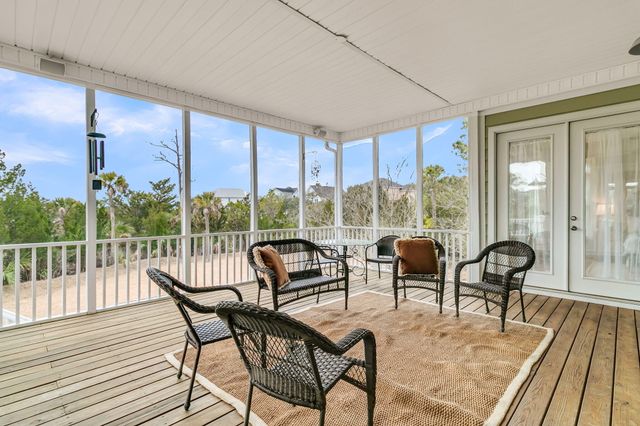 1924 Shields Lane, Mount Pleasant, SC 29466