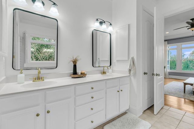 1924 Shields Lane, Mount Pleasant, SC 29466