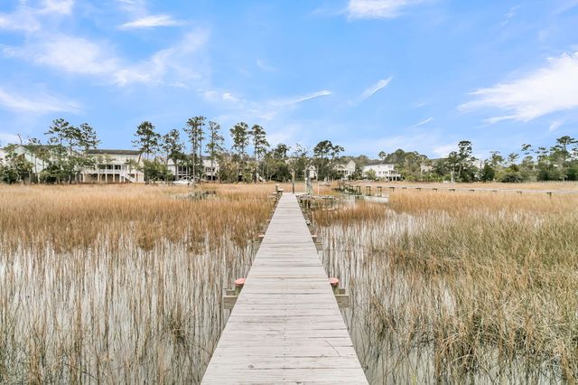 1924 Shields Lane, Mount Pleasant, SC 29466