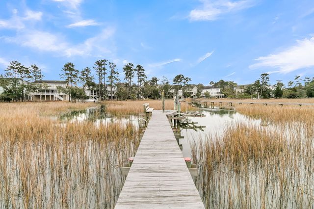 1924 Shields Lane, Mount Pleasant, SC 29466