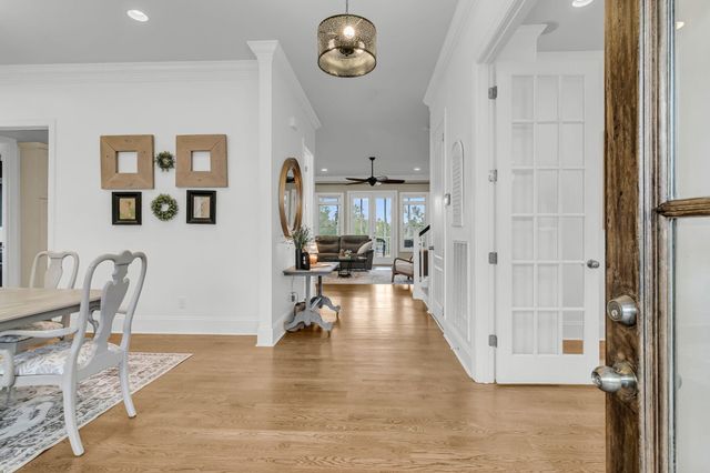 1924 Shields Lane, Mount Pleasant, SC 29466