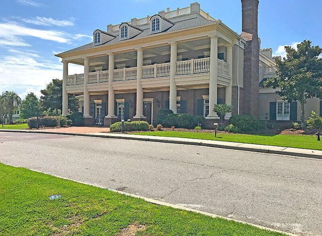 1924 Shields Lane, Mount Pleasant, SC 29466