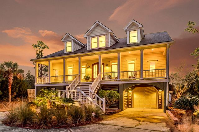 1924 Shields Lane, Mount Pleasant, SC 29466