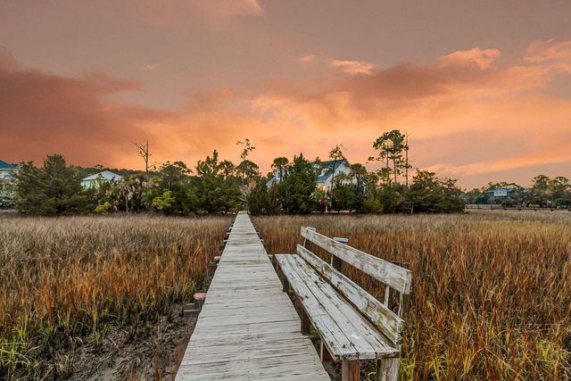 1924 Shields Lane, Mount Pleasant, SC 29466