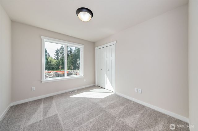 5077 NW Cedarside Loop, Silverdale, WA 98383