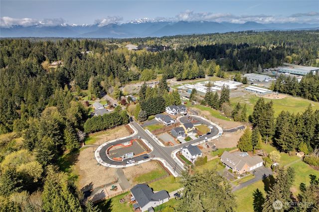 5077 NW Cedarside Loop, Silverdale, WA 98383