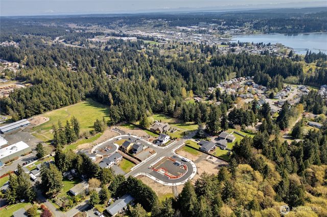 5077 NW Cedarside Loop, Silverdale, WA 98383